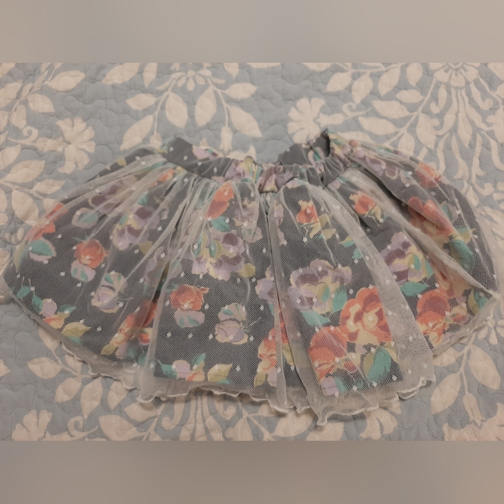 Magpie & Mabel Girls 2T Skirt. Navy blue with red/purple floral w/ sheer overlay